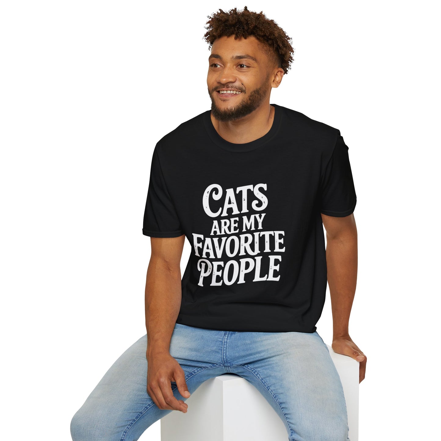Cats Are My Favorite People T-Shirt – Funny Cat Lover Graphic Tee