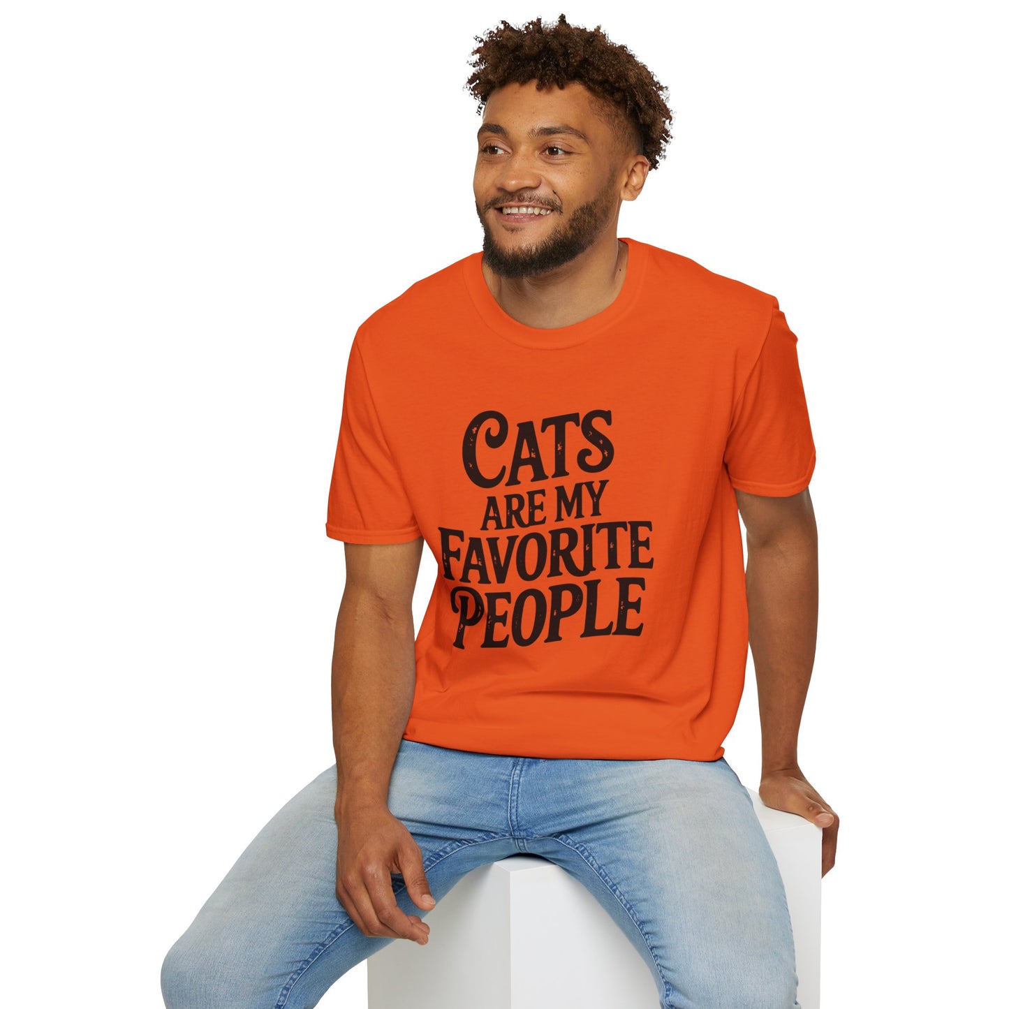 Cats Are My Favorite People T-Shirt – Funny Cat Lover Graphic Tee
