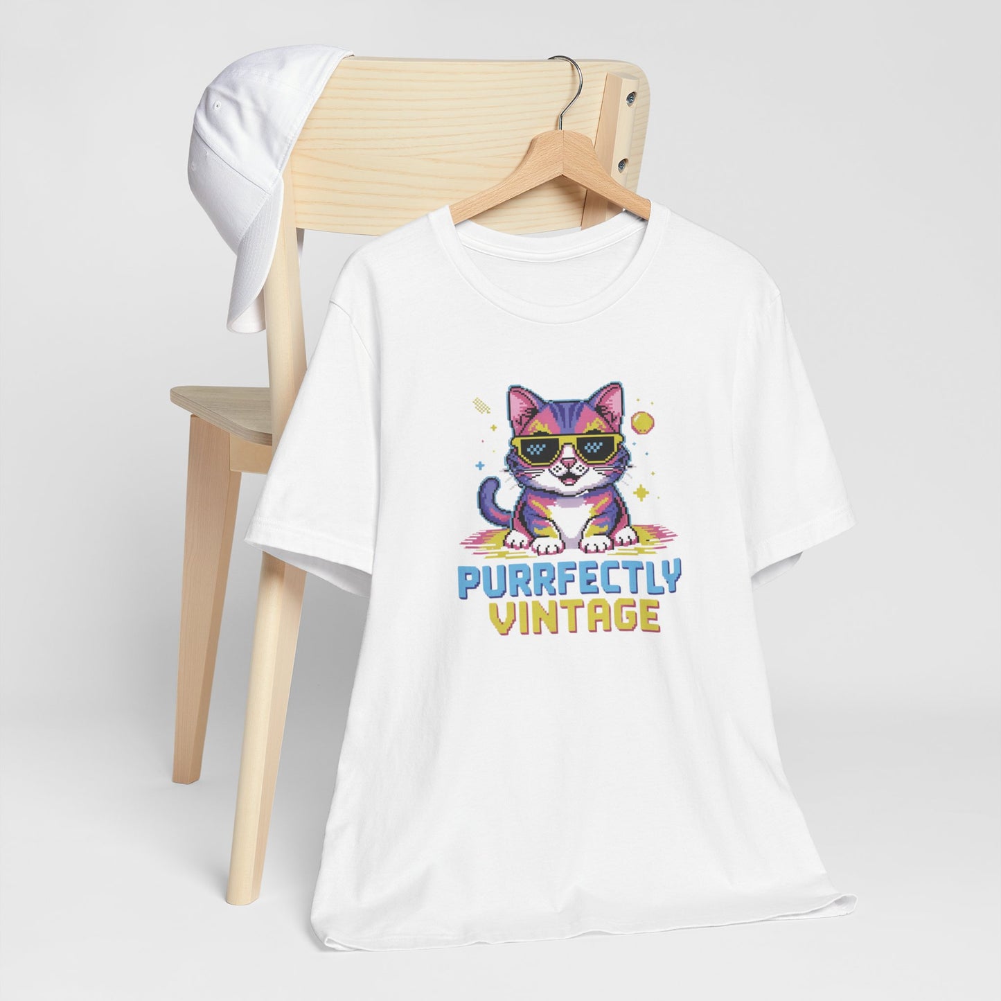 Purrfectly Vintage 80's - 90's Retro Cat T-Shirt