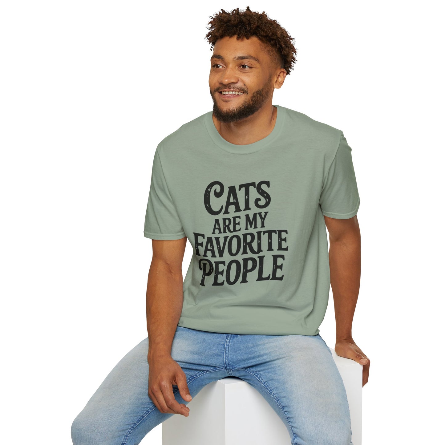 Cats Are My Favorite People T-Shirt – Funny Cat Lover Graphic Tee